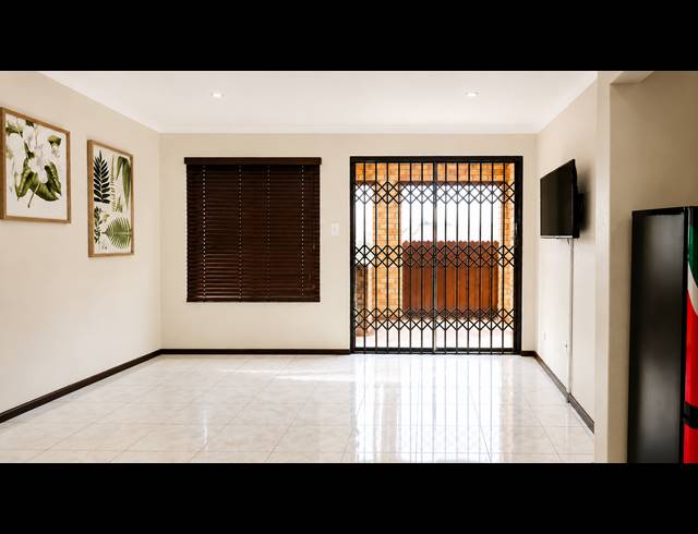 3 BEDROOM SECTIONAL TITLE FOR SALE IN SAFARI GARDENS